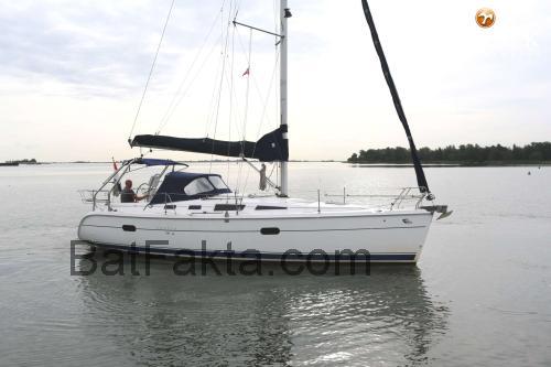 Hunter 36 Legend tekniska specifikationer och recensioner